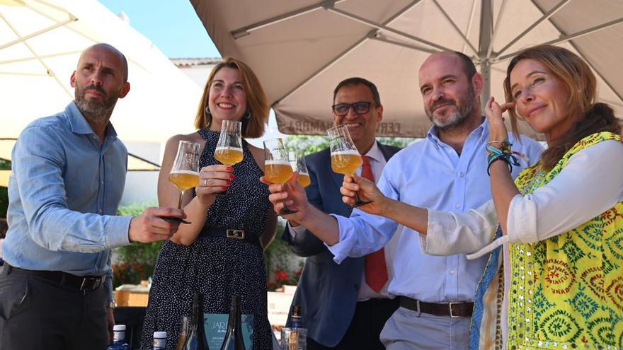 Eduardo Lucena, Eva Contador, Joaquín Gisbert, Bernardo Jordano y Marian Aguilar asisten a la inauguración del evento