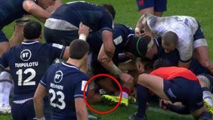 Imagen del ensayo final de Escocia ante Francia que el árbitro no concedió