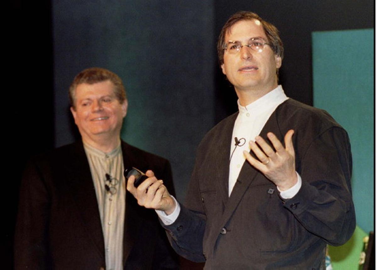 Steve Jobs i Gil Amelio, l’home que el va fer fora d’Apple el 1985.