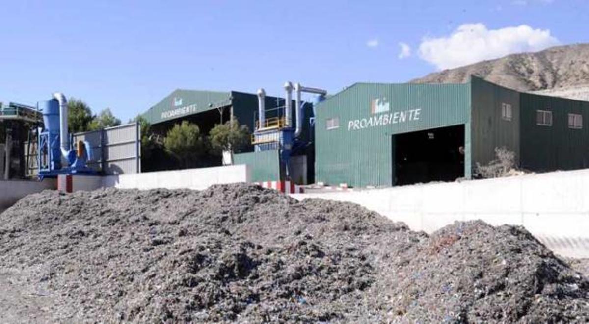 Una imagen del vertedero Proambiente, ubicado en el linde entre Abanilla y Orihuela.