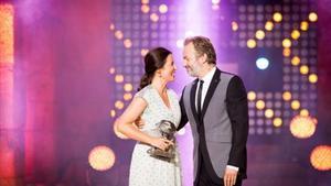 Aitana Sánchez-Gijón, premi Millor Actriu per ’Medea’, amb Tristán Ulloa.