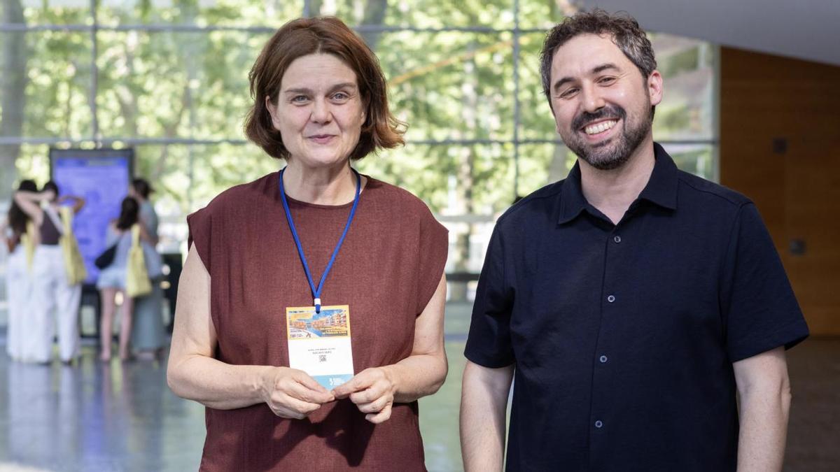 Maria José Miñano y Jesús López, presidenta y vicepresidente de la Societat Catalana de Psicologia Clínica