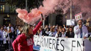 Manifestación de ‘Infermeres de Catalunya’ durante su huelga indefinida en Barcelona