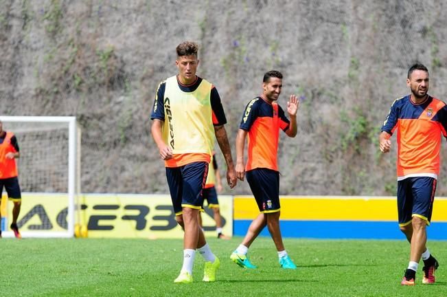 Entrenamienro de la UD Las Palmas previo a la ...