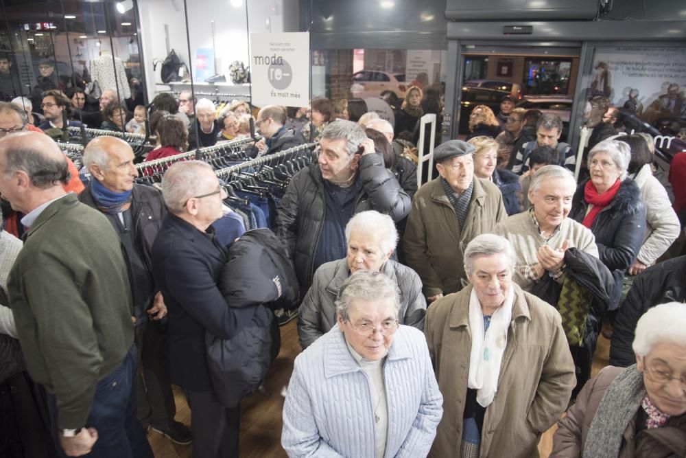 Inaugurada a Manresa, a la carretera de Vic, la botiga de roba usada de Càritas