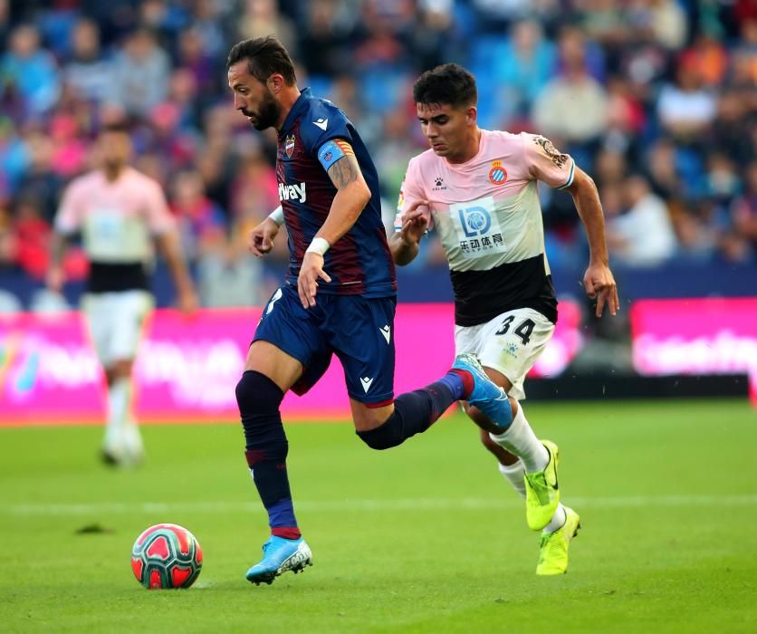 El Levante UD - RCD Espanyol, en imágenes