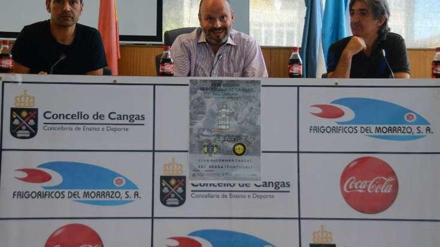 La presentación de ayer del Trofeo Vila de Cangas. // Gonzalo Núñez