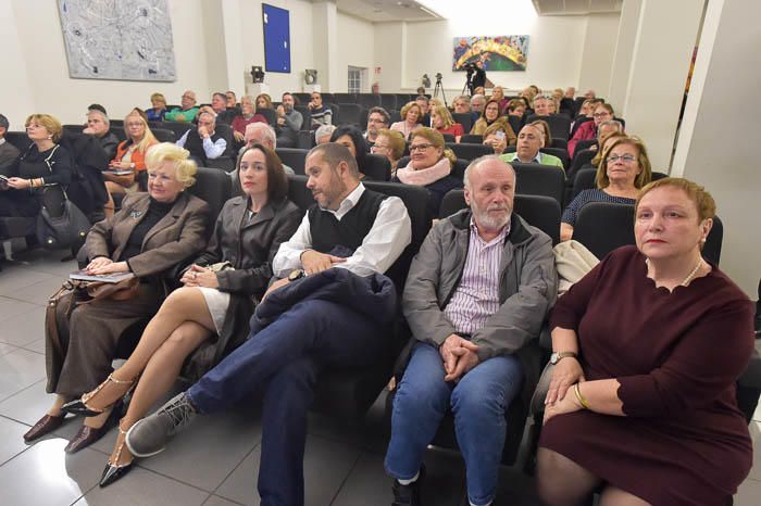 José Febles presenta su libro Cuatro Décadas ...