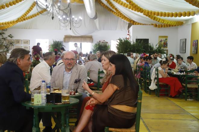 Arte y mimo para decorar las casetas de la Feria de Córdoba