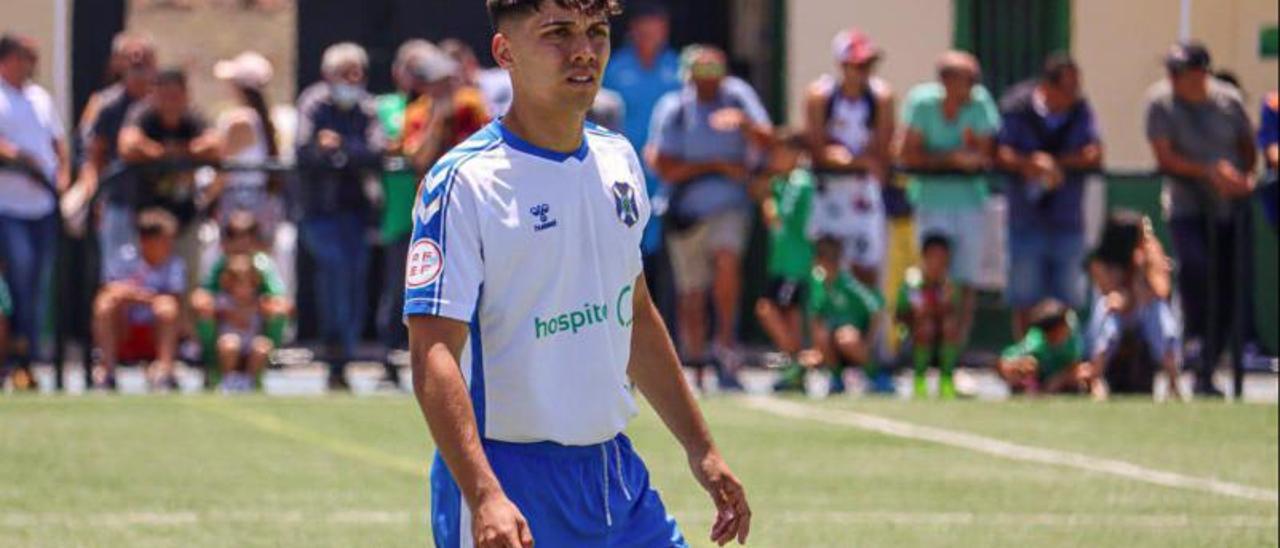 Pablo Hernández, durante un partido con el filial. | | EL DÍA