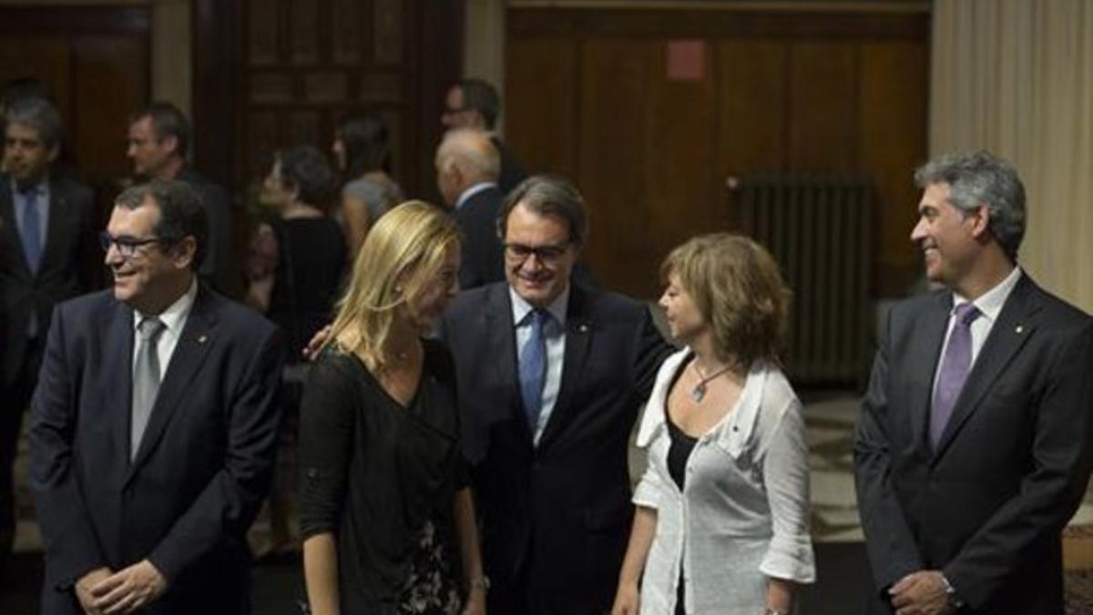 Artur Mas, con los 'consellers' de CDC que llegan.
