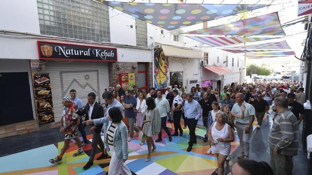 Día de la inauguración de la obra de Okuda. |  | J. A. RIERA