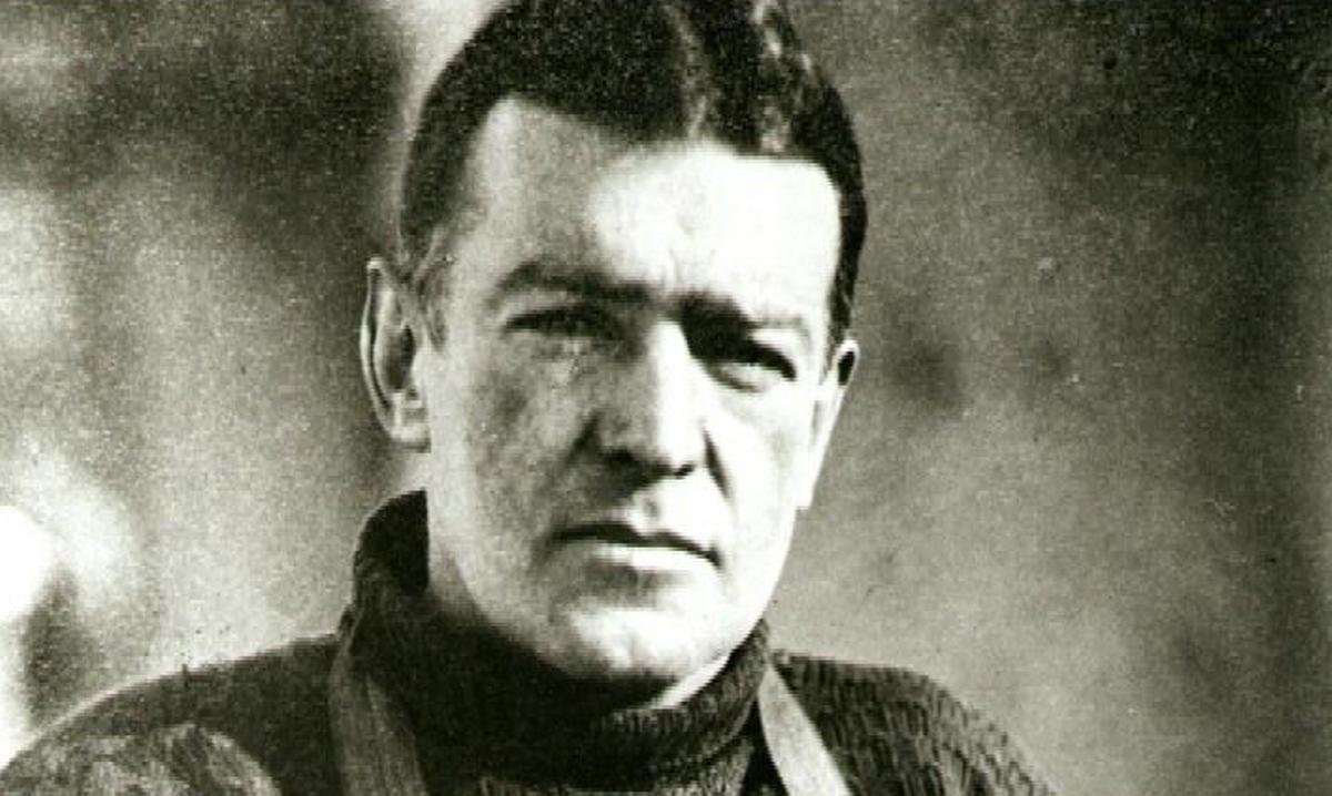 El explorador Sir Ernest Shackleton (1874-1922).