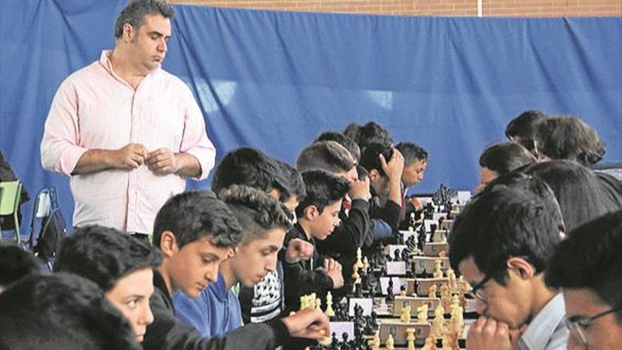 El torneo de ajedrez contó numerosos participantes y destacó su alto nivel