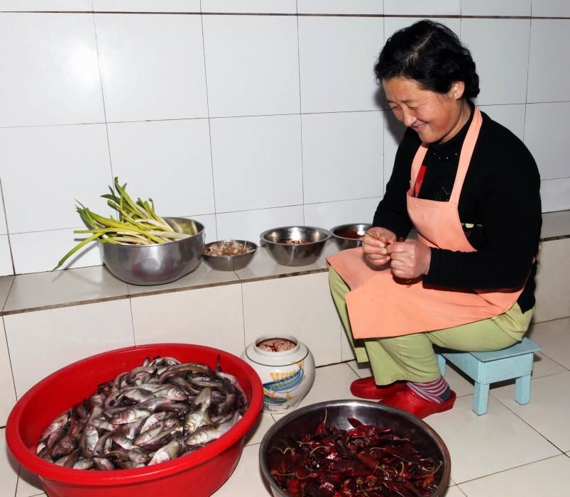 República Popular de Corea - La preparación tradicional del Kimchi.