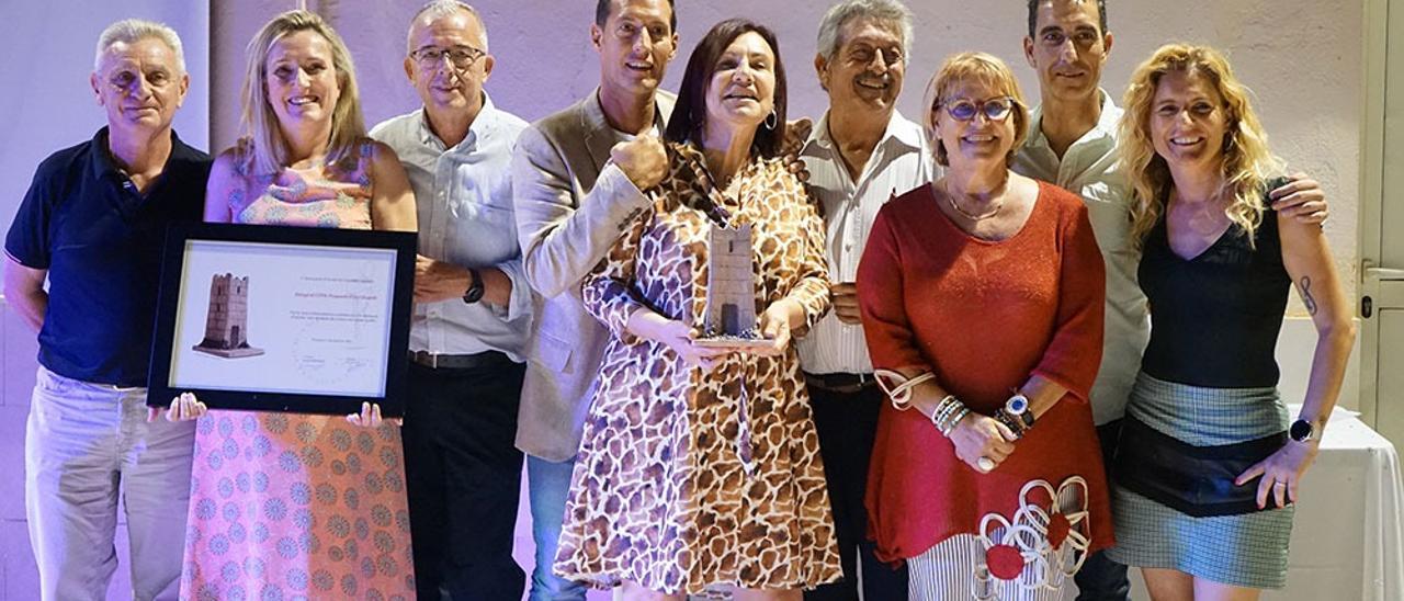 L&#039;Associació d&#039;Amics de Cristòfor Aguado entrega su premio cultural a l&#039;Escola d&#039;Adults de Picassent.