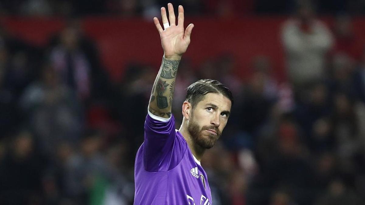 Sergio Ramos tuvo un mal recibimiento en el Sánchez Pizjuán