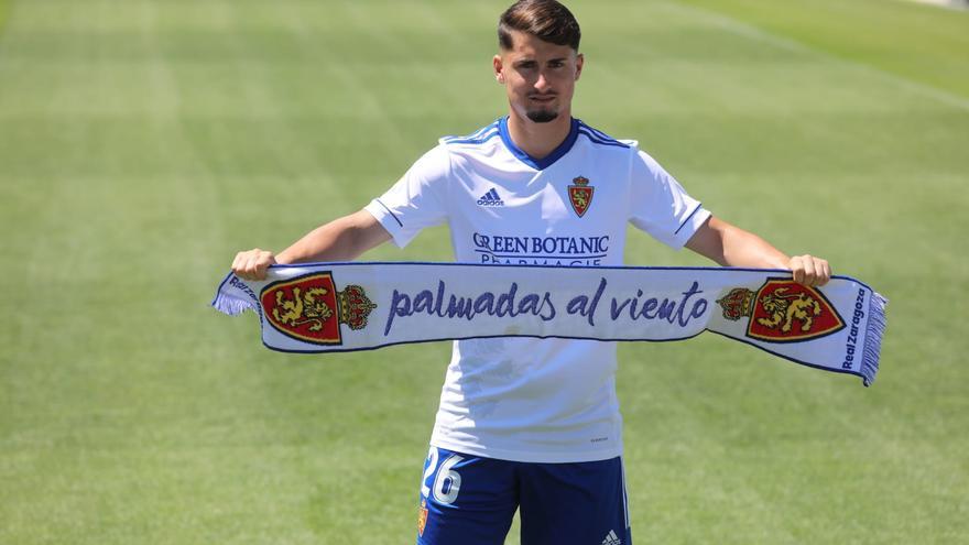 Borja Sainz, presentado como nuevo jugador del Real Zaragoza