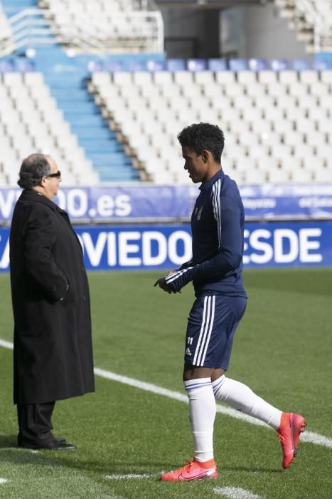 Entrenamiento del Real Oviedo de fútbol en el Carl