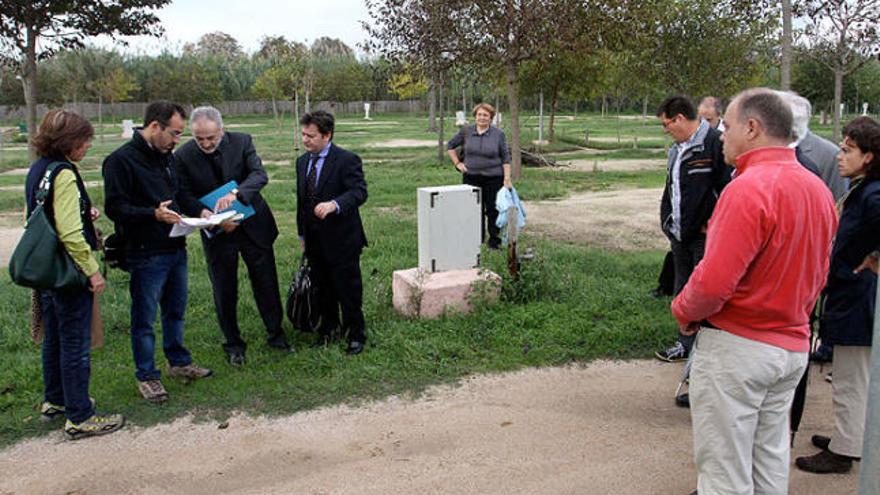 Representants de Costes i els càmpings durant la fitació a l&#039;octubre.