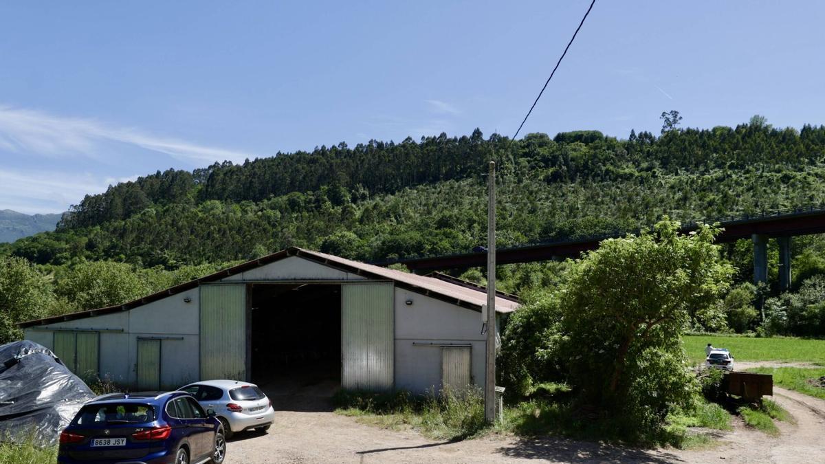 Nave del último fallecido por accidente agrícola en Asturias.