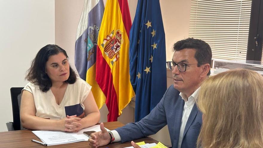 El Gobierno de Canarias presenta a la FECAM el Plan de Vivienda de Canarias 2026-2030