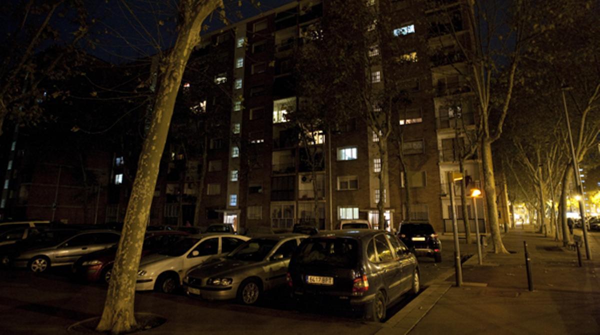 Una vaga deixa a les fosques tres districtes de Barcelona.