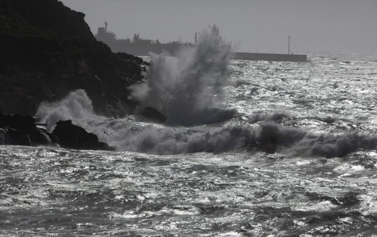 Temporal de oleaje hace unos días en Cartagena