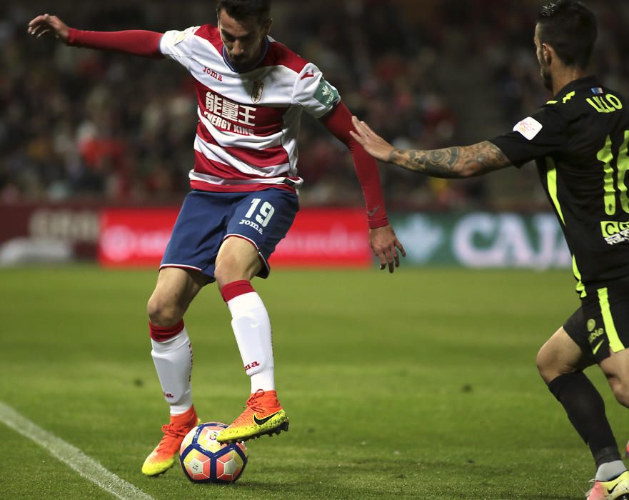 El partido entre el Granada y el Sporting, en imágenes