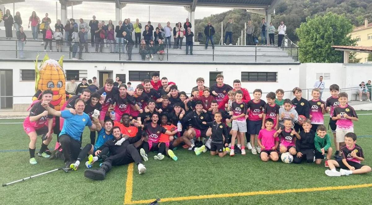 La Vall d’en Bas triomfa al grup 3 de Quarta Catalana.