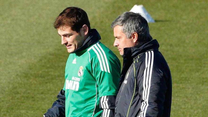 Casillas y Mourinho, en una imagen de 2010.