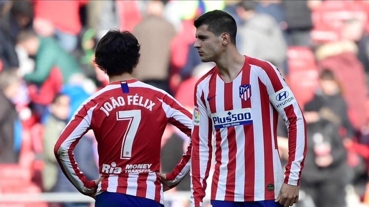 Morata y João Félix durante un partido del Atleti