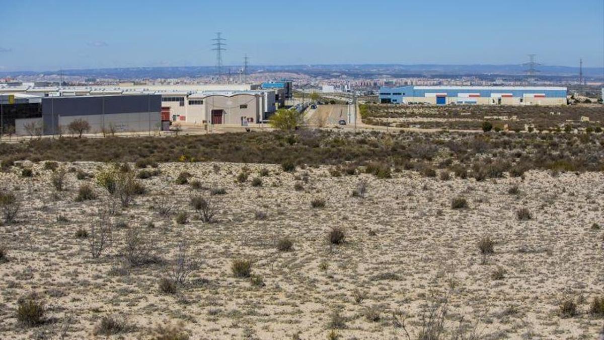 Suelos en el polígono Empresarium de Zaragoza en los que se establecerá la nueva planta de Becton Dickinson.