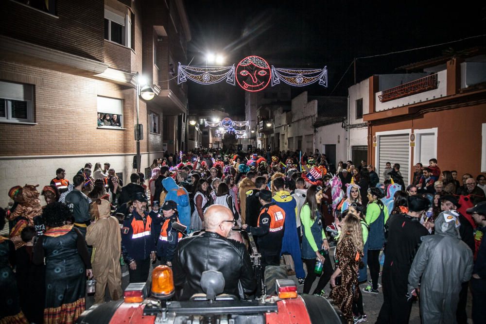 Muro se viste de color con su tradicional carnaval