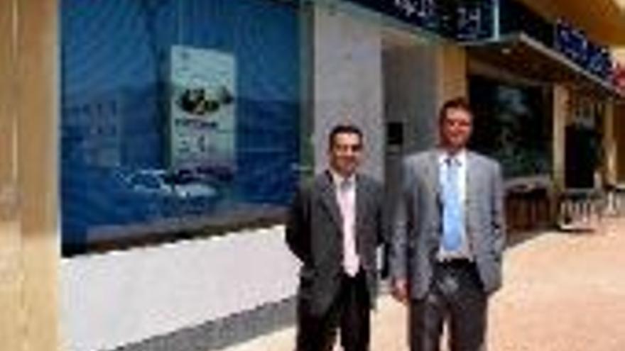 Caja Duero inaugura una nueva sucursal en la avenida de Elvas