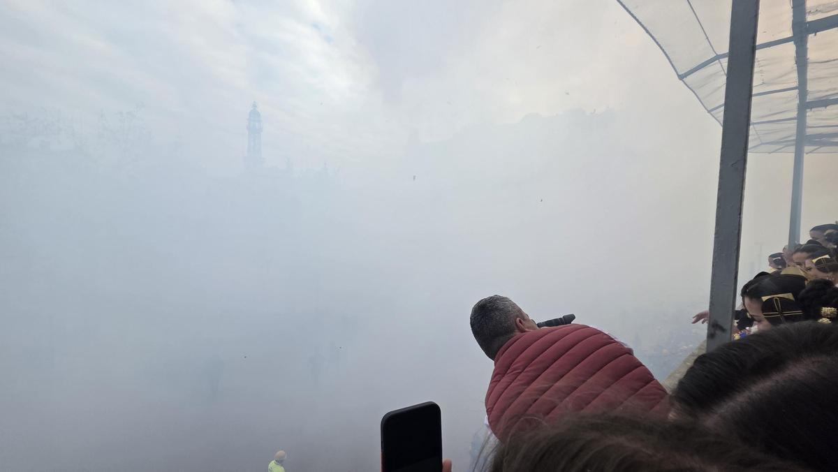 Y mucho humo Y mucho humo