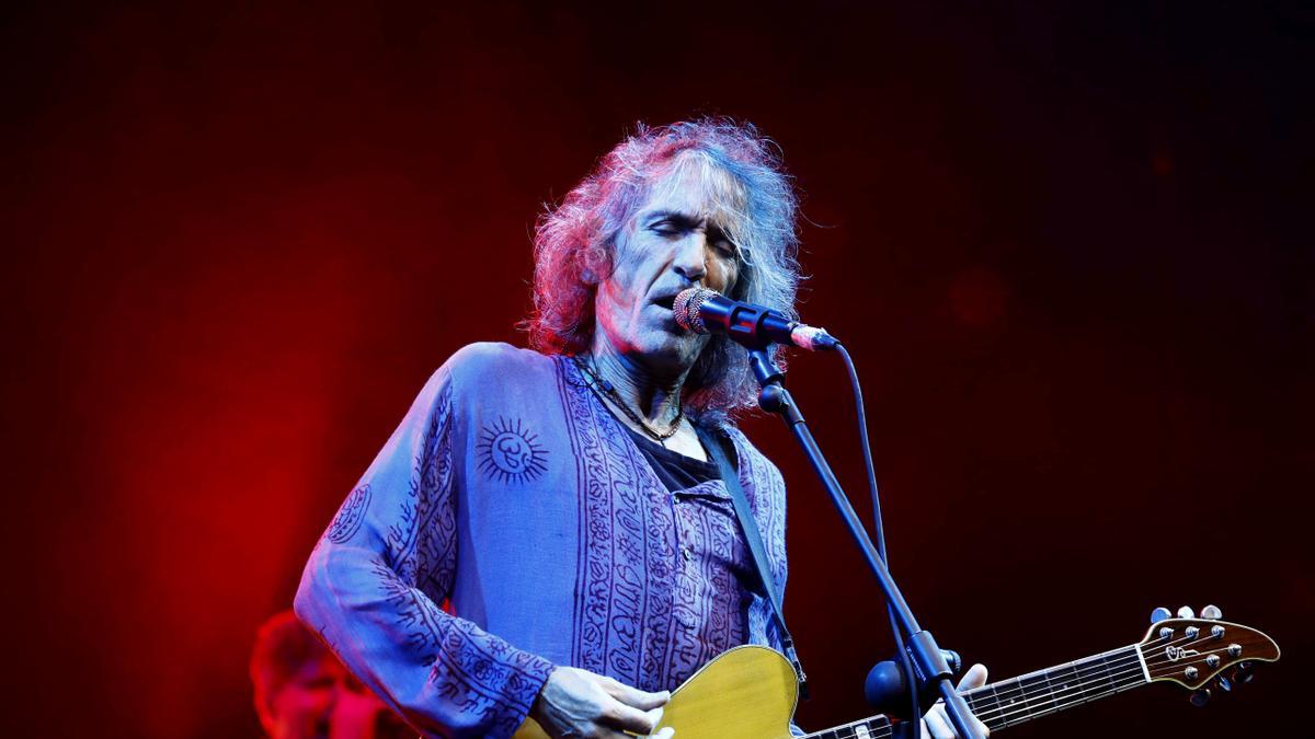 Funeral Robe Iniesta Robe Iniesta en Zaragoza: la emoción del rock elevada a su máxima potencia