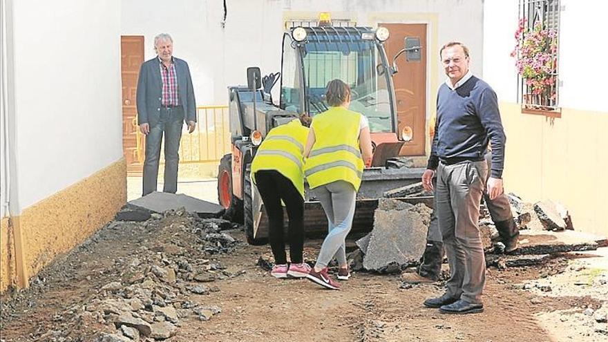 Mejoran la accesibilidad en varias calles, plazas y parques de Villafranca