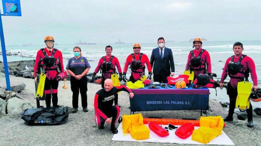 Los bomberos incorporan 21 nuevos equipos de rescate acuático