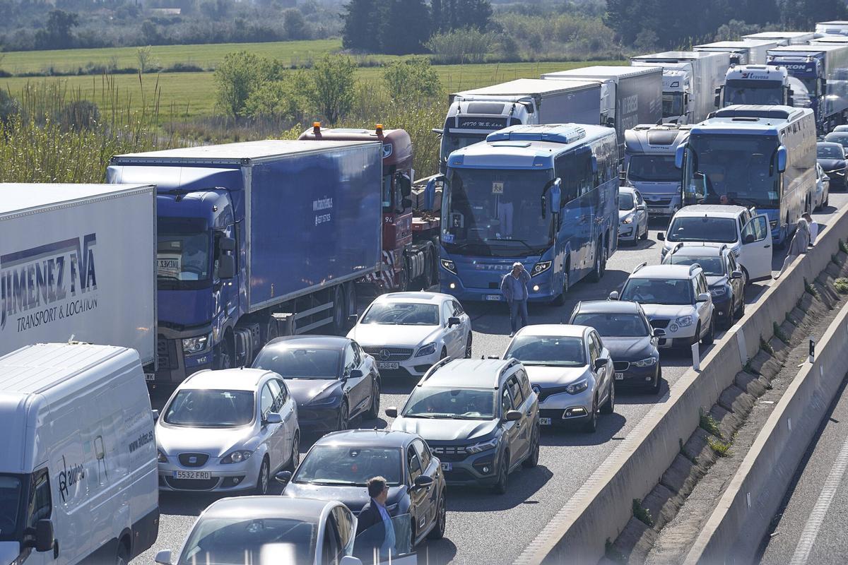 Pont de Molins autopista AP-7 cues retencions accident trànsit
