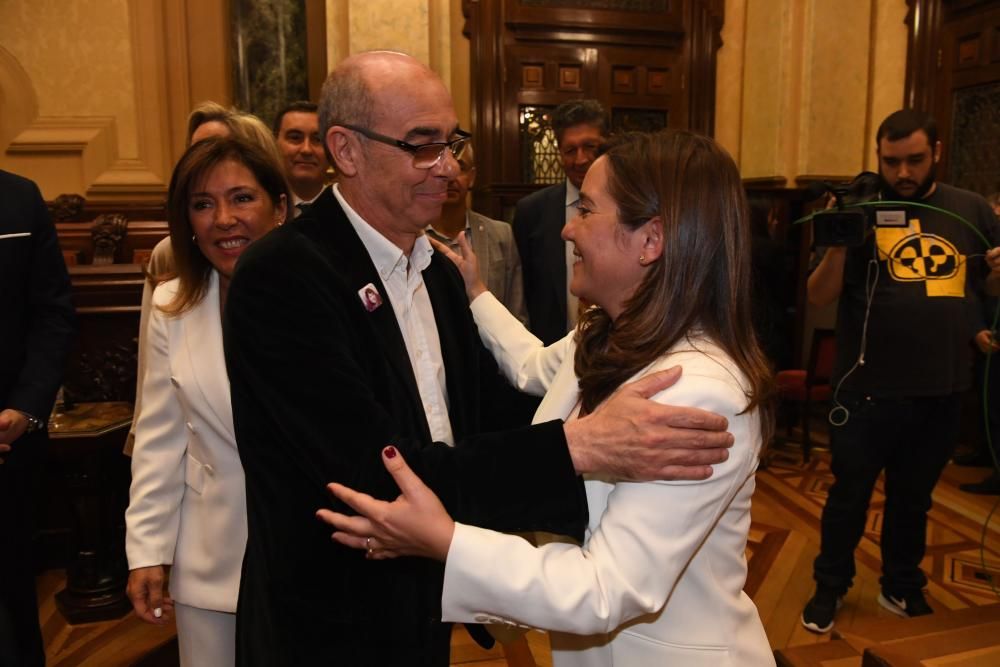 Inés Rey ya es nueva alcaldesa de A Coruña