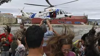 Protección Civil de Cangas homenajea a los colectivos Agaela y O Farolillo en su patrón