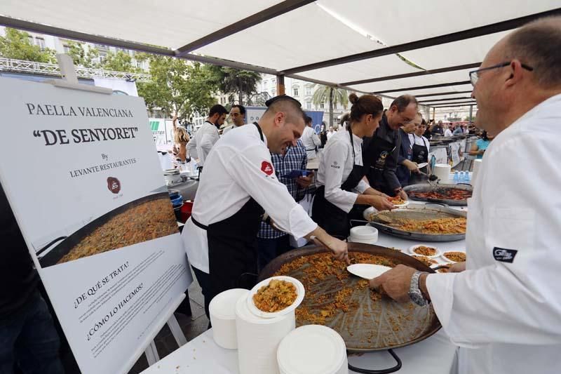 València celebra el Día de la Paella