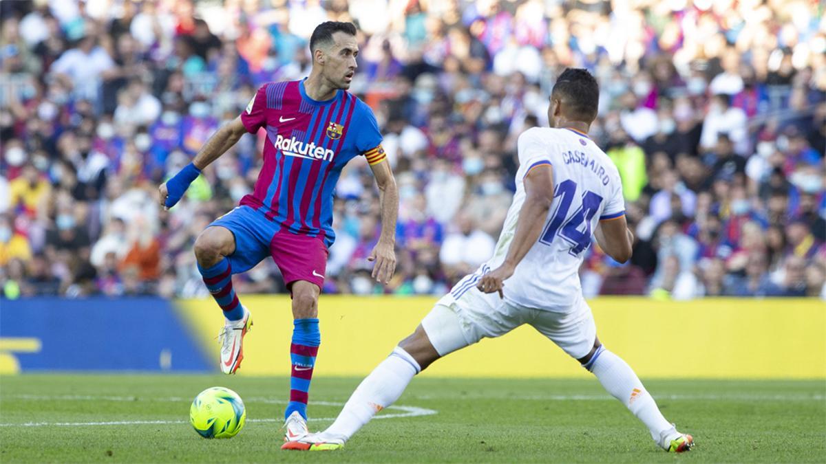 Busquets, en un partido ante el Real Madrid