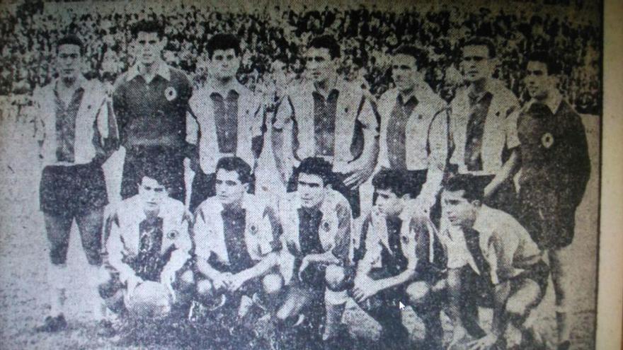 «Un equipo para la historia del fútbol alicantino». Así versaba el pie de foto en la hoja del lunes del 7-vi-59.