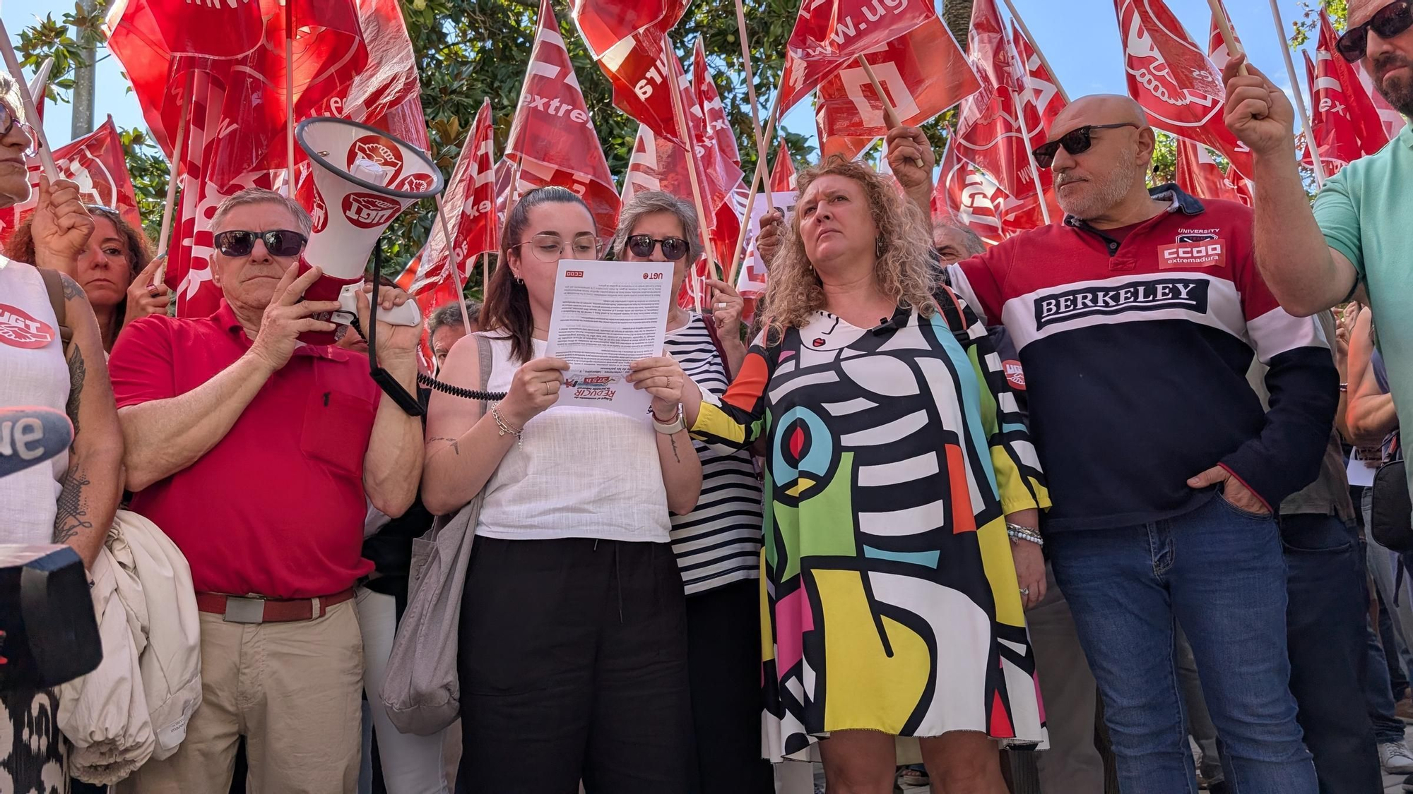Concentración en Badajoz a favor de la reducción de la jornada laboral