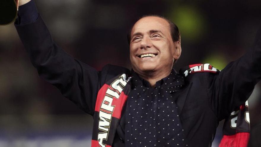 Berlusconi ven el Milan a un grup inversor xinès