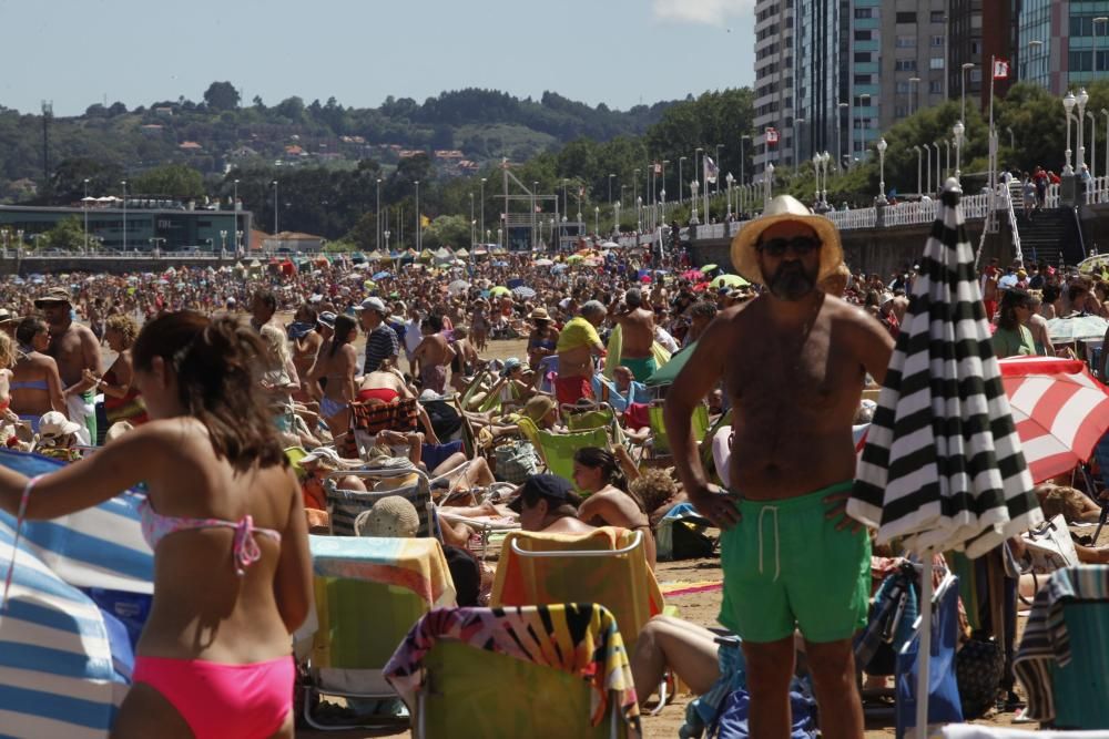 Día de playa en Asturias