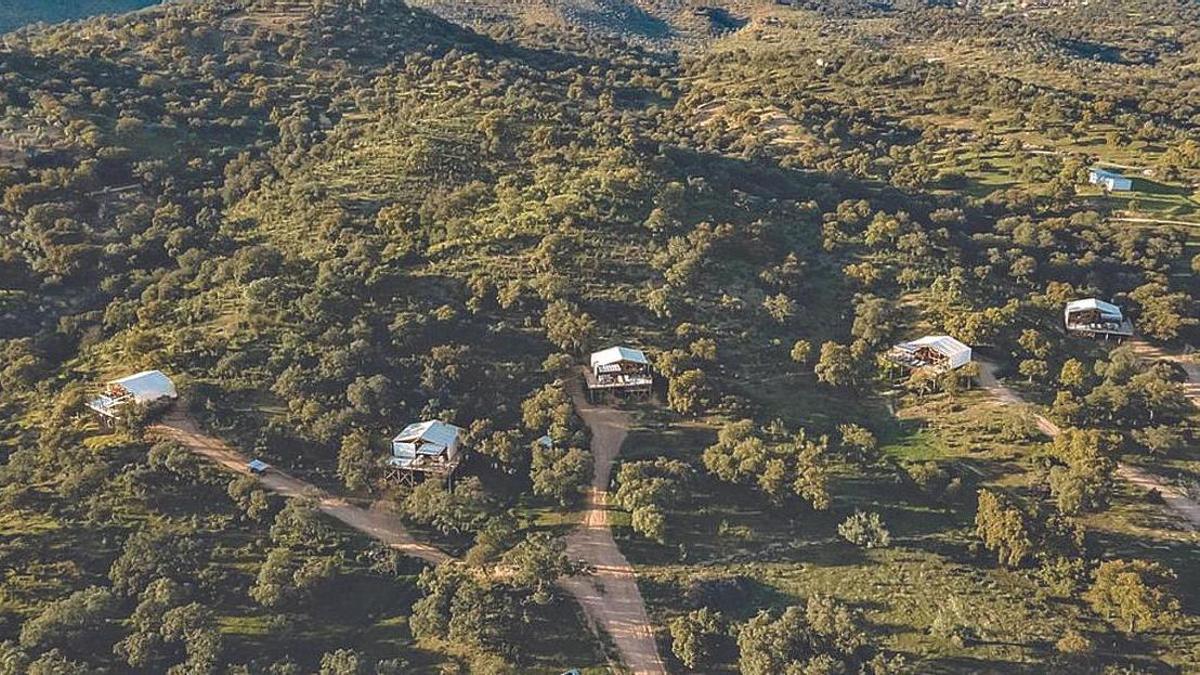 Vista aérea de La Dehesa Experiences en Sierra Morena.