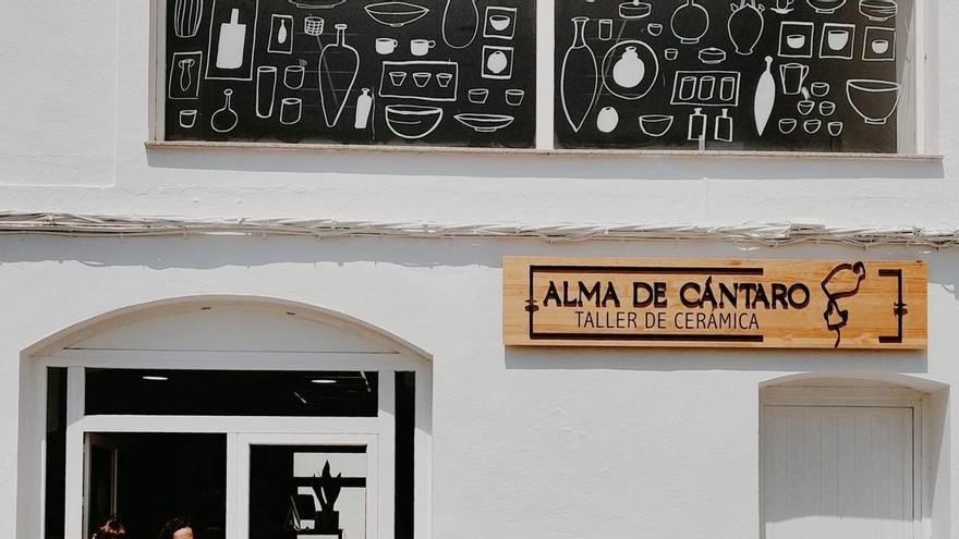 Crear a mano en tiempos de producción industrial: vivir de la artesanía desde Montijo